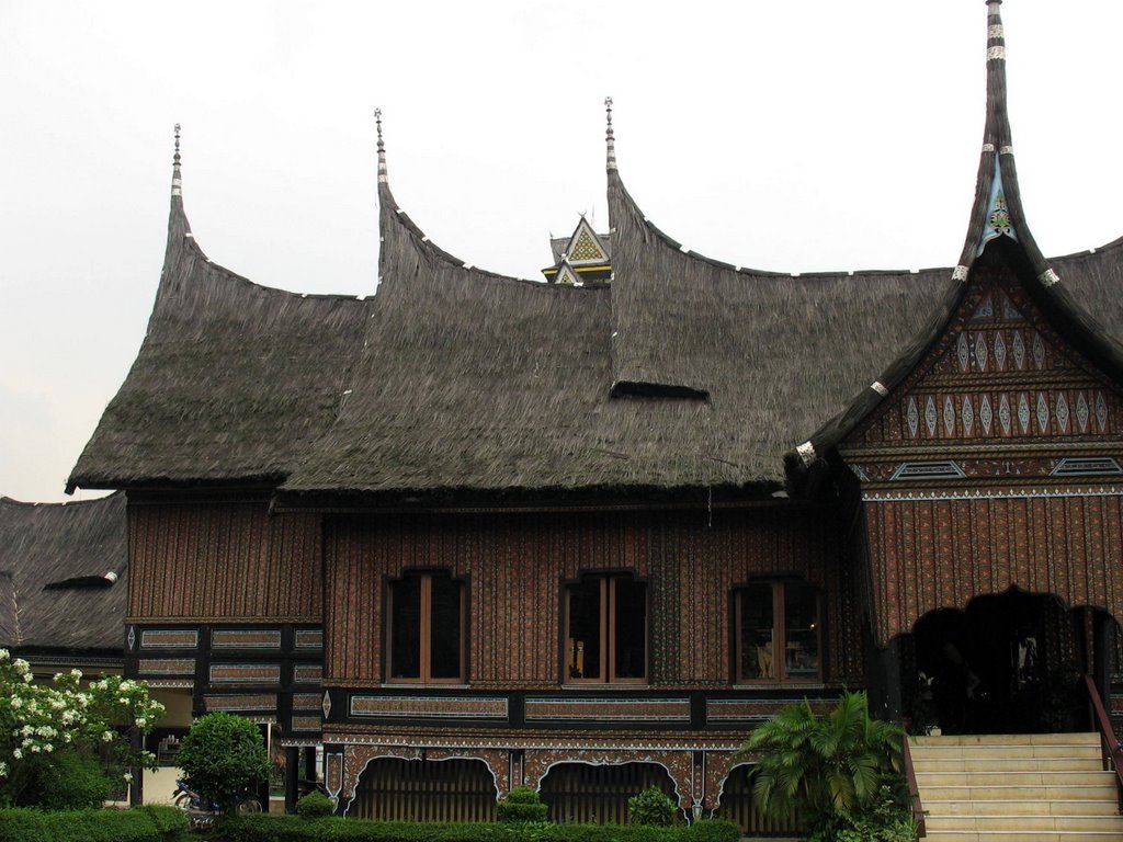 Struktur Rumah Tradisional Nusantara – Minangkabau 